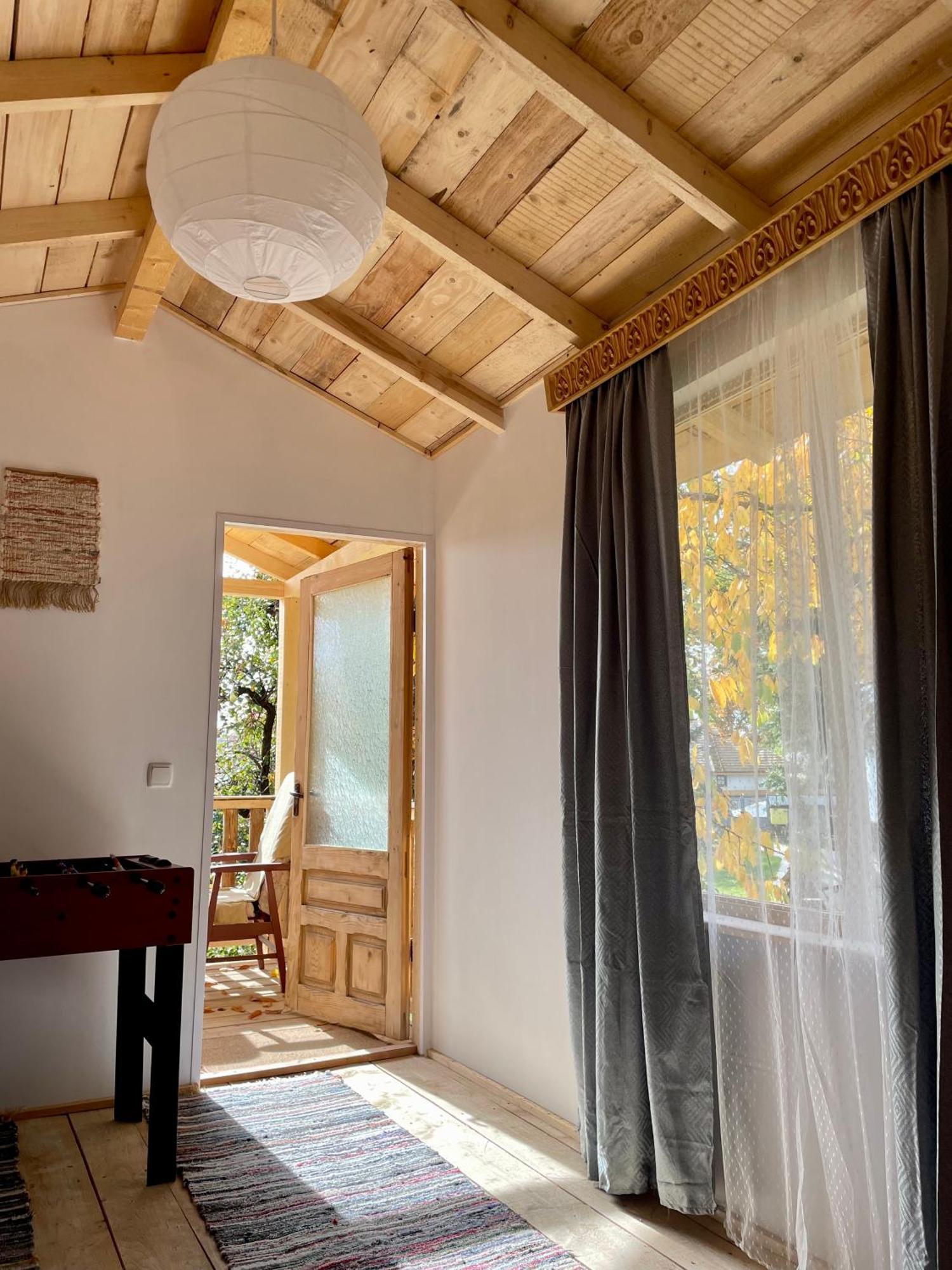 Вілла Casa Humulesti, Fii Vecinul Lui Ion Creanga Тирґу-Нямц Екстер'єр фото
